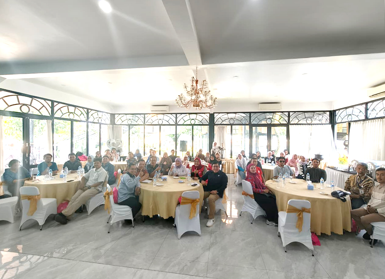 Menghadiri dan memberikan sambutan pada acara Corporate Gathering dan Seminar Kesehatan Kerja RS Permata Jonggol bekerjasama dengan FORKOM HRD CKLAP Cileungsi-Klapanunggal